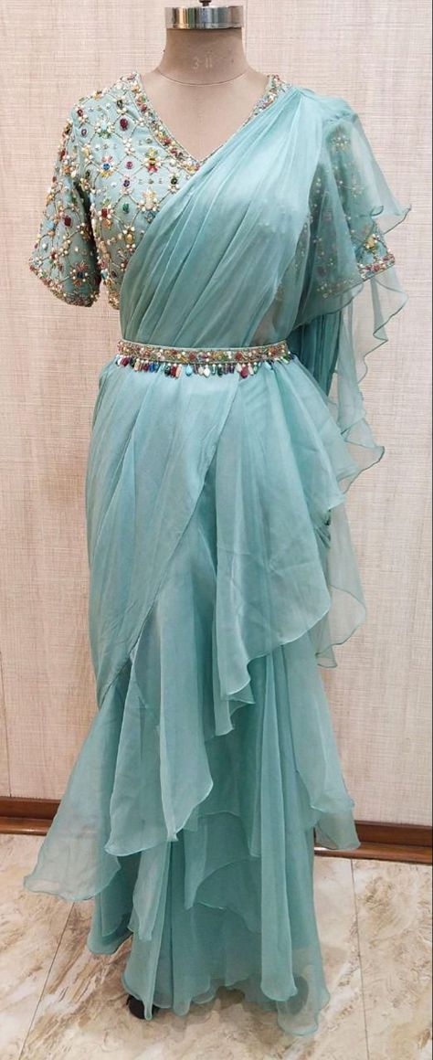 Lavender Ruffle Saree, Ruffles Saree, Beautiful Lengha, Designer Dresses Elegant, Party Saree, Blue Blouse Designs, Silk Kurti Designs, Gold Lehenga, Daughter Dress