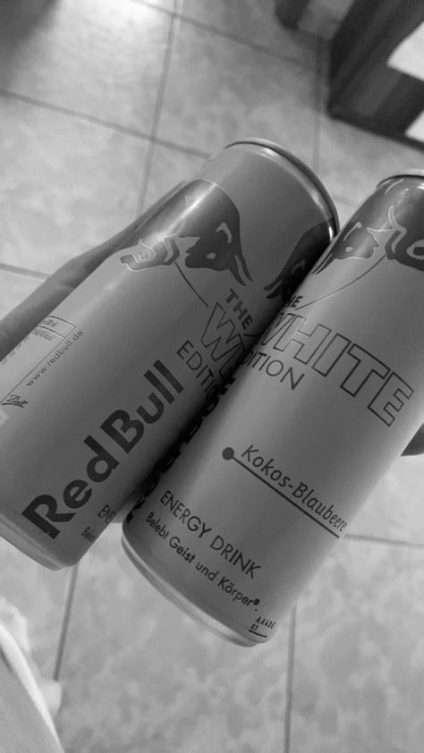 Vodka Redbull Aesthetic, Redbull Snapchat, Red Bull Snap, Redbull White, Coconut Red Bull, Red Bull White, Redbull Aesthetic, Vodka Redbull, Aesthetic Snacks