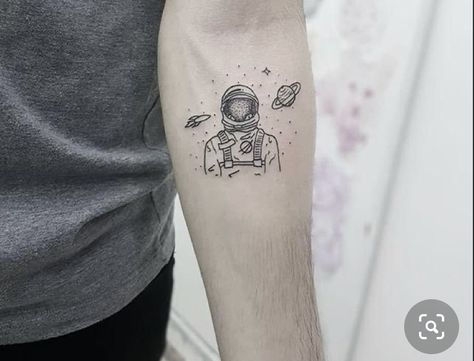 Tattoo For Forearm, Planets Tattoo, Planet Tattoo, Tato Flash, Rocket Tattoo, Outer Forearm Tattoo, Tatuagem Masculina Pequena, Astronaut Tattoo, Planet Tattoos