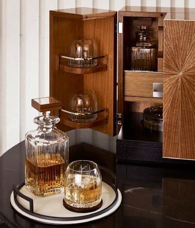 Make every moment special with our exceptional collection ranging from delicate wine decanters, stylish serving trays and crystalware. Luxury Home Accessories, Whisky Tumbler, Kitchenware Shop, Whiskey Tumbler, Starburst Pattern, Candle Matches, Crystal Decanter, Vertical Design, Bespoke Interiors