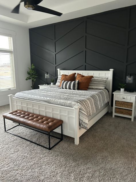 Black accent wall | modern design | boho design | black paint | master bedroom Black Accent Wall, Black Walls Bedroom, Black Feature Wall, Feature Wall Bedroom, Black Accent Walls, Accent Wall Bedroom, Bedroom Master, Bedroom Accent, Black Bedroom