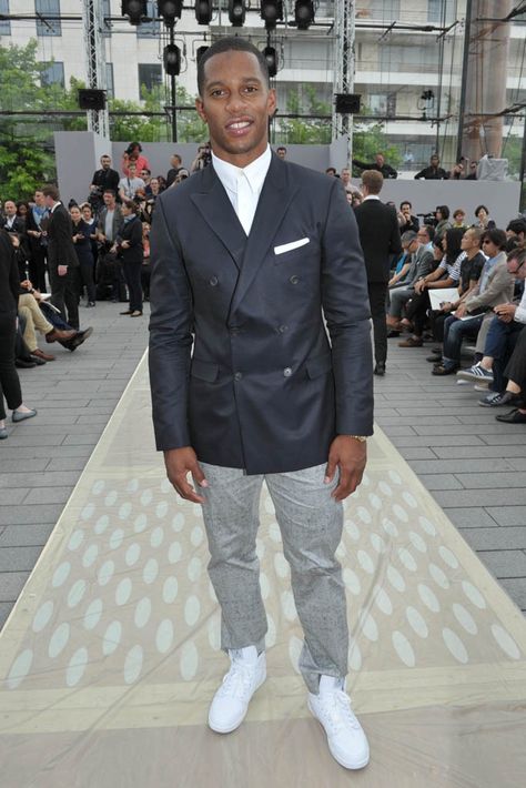 Victor Cruz, Mens Spring, Double Breasted Suit Jacket, Spring Collection, Front Row, The Man, Men's Fashion, Pinterest Likes, Fashion Show