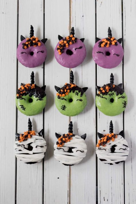 Halloween Unicorn Donuts Diy Halloween Snacks, Pasteles Halloween, Halloween Pizza, Halloween Unicorn, Unicorn Treats, Halloween Donuts, Halloween Breakfast, Halloween Cake Pops, Halloween Tutorial