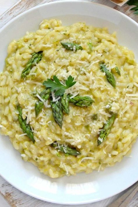 Try this Gordon Ramsay Parmesan Risotto for a creamy, flavorful dish that uses chicken broth, butter, shallots, garlic, Arborio rice, white wine, and Parmesan cheese. … Gordon Ramsay Dishes, Risotto Parmesan, Gordon Ramsey Recipes, Vegetable Risotto, Slow Cooker Roast Beef, Parmesan Risotto, Gordon Ramsay Recipe, Impressive Recipes, Spring Vegetables