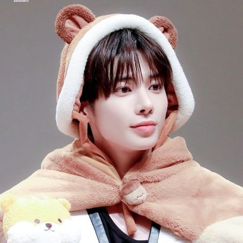 +×+

🦊🐰🐻🐿️🐧❔ #fanfiction # Fanfiction # amreading # books # wattpad Taehyung Cute Txt, Txt Picket, Taehyun Cute Icon, Txt Taehyun Cute, Taehyun Fansign, Txt Photocards, Kang Terry, Txt Cute, Promise Art