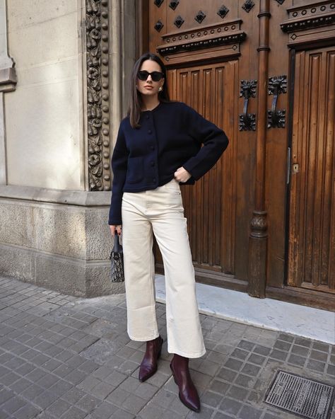 Work Outfit Women, Cream Jeans Outfit, Elegantes Outfit Damen, Smart Casual Work, Smart Casual Work Outfit, Jeans Outfit Fall, Work Outfits Women Summer, Stylish Work Attire, Corporate Outfits