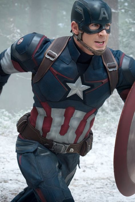 Will Chris Evans Play Captain America For Marvel Again? Captain America Aesthetic, Captain Amerika, Captain America Wallpaper, Captain America Costume, Avengers Age Of Ultron, Steve Rogers Captain America, James Spader, Marvel Photo, Marvel Images