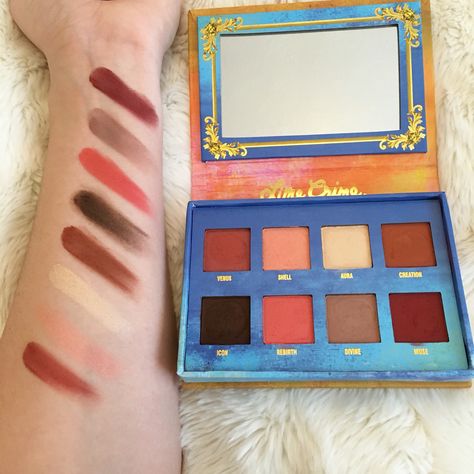 Limecrime Venus palette swatches Limecrime Venus Palette, Frida Kahlo Illustration, Venus Palette, Makeup Skills, Eye Palettes, Smoky Eyes, Crazy Makeup, Makeup To Buy, Makeup Swatches