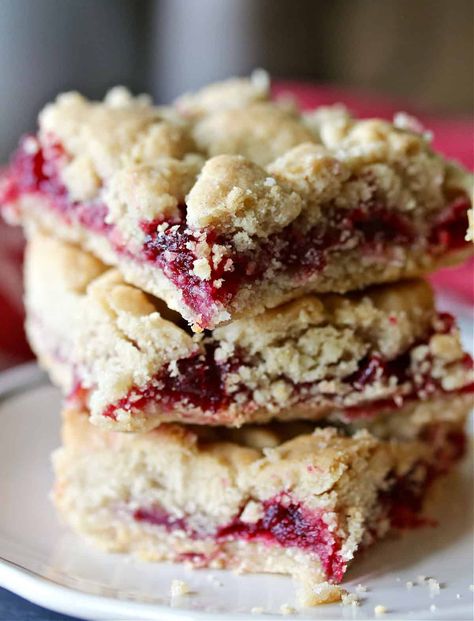 Cranberry Crumble Shortbread Bars Squares That Freeze Well, Cranberry Almond Shortbread Cookies, Cranberry Shortbread Bars, Cranberry Crumble Bars, Gf Bars, Cranberry Apple Crumble, Cranberry Crumble, Apple Crumble Bars, Cranberry Bliss