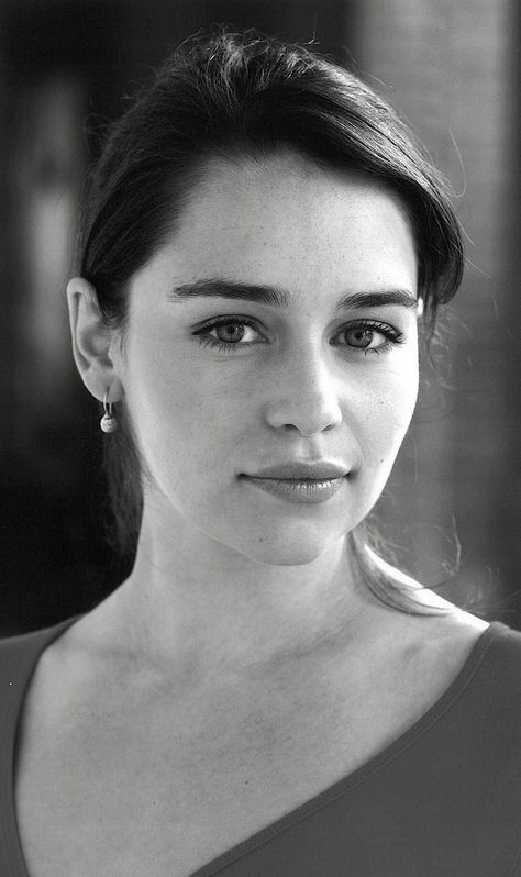 https://flic.kr/p/2cGBShx | Emilia-Clarke Emillia Clark, Emilie Clarke, Emilia Clarke Daenerys Targaryen, Gra O Tron, Mother Of Dragons, English Actresses, Emilia Clarke, 인물 사진, Young And Beautiful