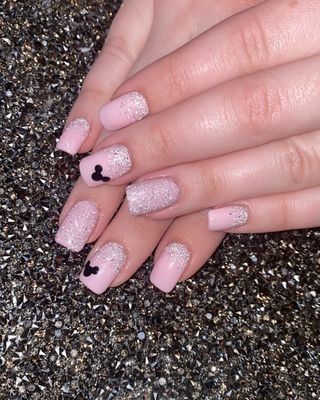 disney nails • Instagram Mickey Mouse Nails Pink, Minnie Mouse Bow Nails, Pink Minnie Mouse Nails, Minnie Mouse Nails Pink, Mouse Nails, Mickey Mouse Nails, Minnie Mouse Nails, Minnie Mouse Bow, Pink Minnie