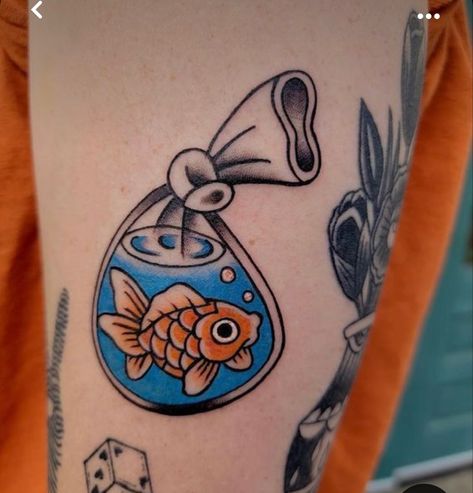 American Traditional Postage Stamp Tattoo, Simple Neo Traditional Tattoo, Aliyah Tattoo, Traditional Tattoo Fish, Goldfish Tattoo Simple, Japanese Goldfish Tattoo, Traditional Goldfish Tattoo, Fish Traditional Tattoo, Traditional Fish Tattoo