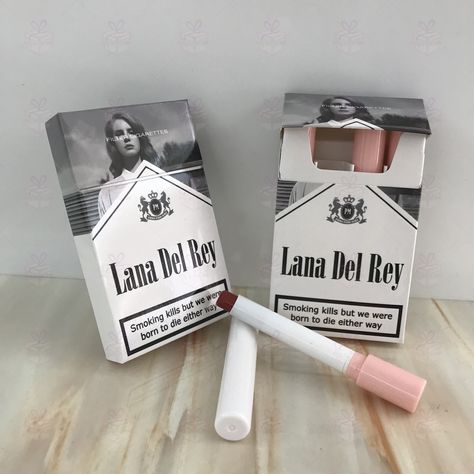 Lana Del Rey Lipstick, Lipstick Box, Velvet Lipstick, Nude Makeup, Cosmetic Items, Lana Del Ray, Lipstick Set, Cleansing Oil, Lipstick Colors