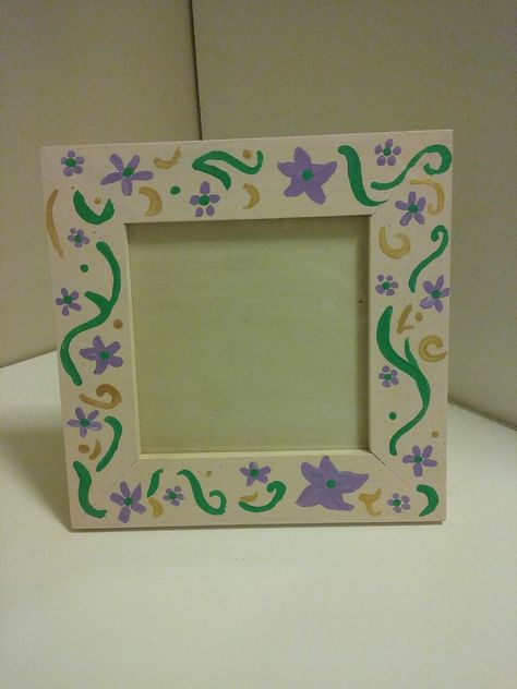 Painting On Picture Frames, Paint Frame Ideas, Painting A Picture Frame, Picture Frame Painting Ideas Aesthetic, Cute Painted Picture Frames, Cute Diy Picture Frames, Decorate Picture Frames Diy, Painting Picture Frames Diy Ideas, Painted Photo Frames Diy