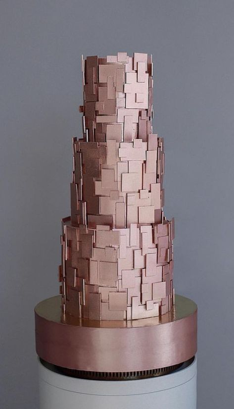 Rose Gold Wedding Cake, Crazy Wedding Cakes, Torte Creative, Rose Gold Wedding Cakes, 50th Anniversary Cakes, Cake Decorating With Fondant, Torte Cupcake, Tiered Cake, Metallic Rose Gold