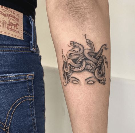 source Tattoo Under Breast, Greece Tattoo, Tiger Eyes Tattoo, Medusa Tattoos, Medusa Tattoo Design, Statue Tattoo, Mommy Tattoos, Tattoo Placement Ideas, Famous Tattoos