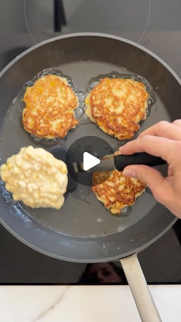 Kelly Senyei | Just a Taste® on Instagram: "15-MINUTE CRISPY CORN FRITTERS! 🌽  Grab the FRESH, FROZEN or CANNED corn for this fast, flavor-packed recipe that comes together in minutes. ⏱️ I love that you don’t have to wait for corn to hit its seasonal peak to achieve perfectly crispy fritters. Simply stir all the the ingredients together into ONE BOWL, then scoop, sizzle and serve! 🙌🏻  🍳PRO TIP: Make it a meal with a friend egg on top!   👉🏻 COMMENT with the word CORN and I’ll DM you the clickable recipe link!  #cornrecipes #cornfritters #fritters #easyrecipes #15minutemeals #putaneggonit #bestrecipes" Crispy Corn Fritters Recipe, Recipes With Canned Corn, Jiffy Mix Corn Fritters Easy, Corn Fritters Recipe Easy, Corn Fritters Recipe, Frozen Corn Recipes, Sweet Corn Fritters, Corn Fritter Recipes, How To Make Corn