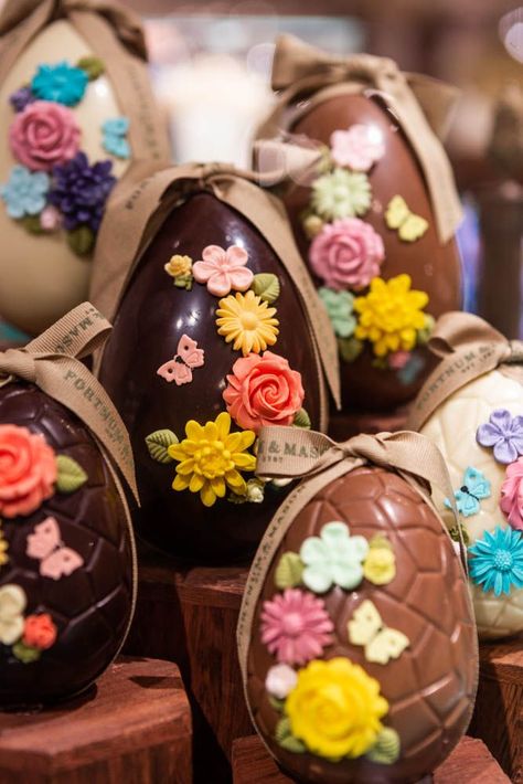 Decorated Chocolate Easter Eggs Luxury Easter Eggs, Luxury Easter, Chocolate Easter Eggs, Fortnum Mason, Luxury Chocolate, Easter Eggs Chocolate, Boho Birthday, Fortnum And Mason, Chocolate Decorations