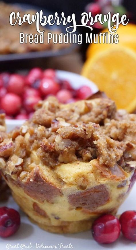 A white plate with a jumbo cranberry orange bread pudding muffin on it. Cobblers Recipes, Orange Bread Pudding, Homemade Easy Recipes, Bread Pudding Muffins, Cranberry Bread Pudding, Cranberry Treats, Pecan Crust, Orange Bread, Cranberry Orange Bread