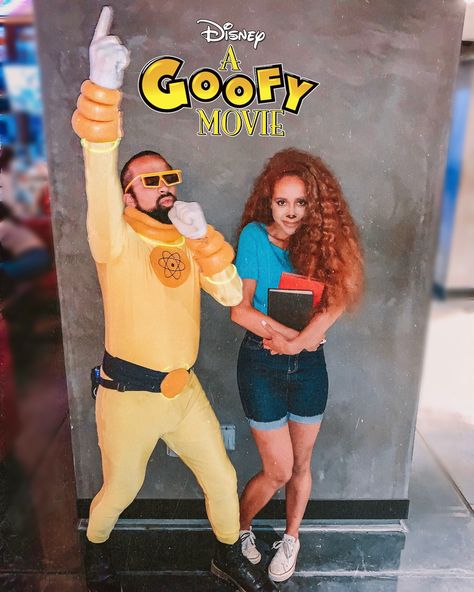 Movie Character Costumes Couples, Powerline Costume, Fun Couples Costumes, Easy Halloween Costumes Ideas, Best Halloween Costumes For Couples, Girls With Brown Hair, Disney Couple Costumes, Easy Halloween Costumes For Women, Costume Couples