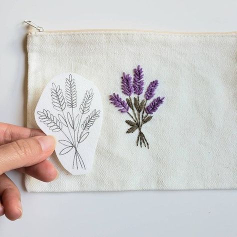 Simple Pocket Embroidery, Embroidery Stitches On Clothes, Embroidery Patterns Jacket, Pillow Case Embroidery Patterns, Hand Embroidery Pocket, Simply Embroidery Designs, Clothes Embroidery Diy Ideas, Embroidery Motifs Drawing, Stick And Stitch Embroidery Patterns