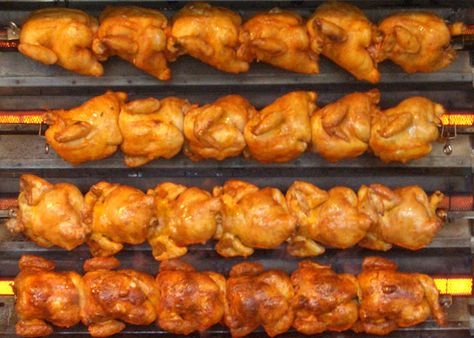 Oktoberfest in Munich: a Guide for Newbies 6 Chicken Bar, Chicken Store, New Chicken Recipes, Oven Chicken Recipes, Chicken Shop, Rotisserie Chicken Recipes, Roasted Meat, Chicken Skewers, Roast Chicken