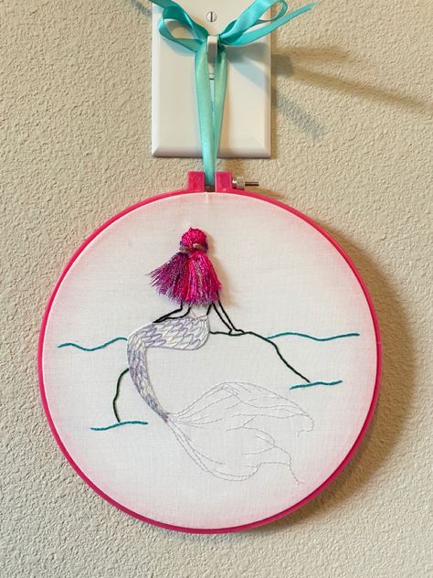 Ocean Hand Embroidery, Beach Hand Embroidery, Ariel Embroidery, Mermaid Hand Embroidery, Mermaid Embroidery Designs, Mermaid Embroidery, Mermaid Pattern, Handmade Embroidery Designs, Simple Christmas Decor