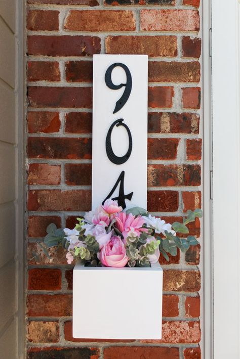 Finished diy house number planter box Wooden Planter Boxes Diy, House Number Planter, Wooden Ruler Growth Chart, House Numbers Diy, 4 H Projects, Window Planter, Front Yard Plants, New Year Diy, Wooden Ideas