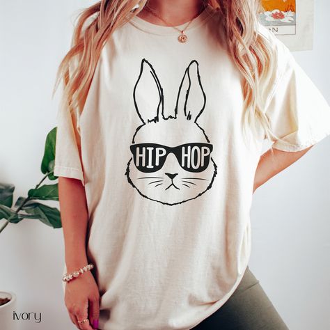 Hip Hop Shirt for Easter that has a cool bunny rabbit wearing sunglasses that says Hip Hop on a comfort colors shirt in the color ivory. available in multiple colors Crazy Bunny Lady, Hip Hop Easter, Trendy Easter, Funny Easter Shirt, Bunny Lady, Easter Bunny Shirts, Hip Hop Shirts, Running Costumes, Funny Easter