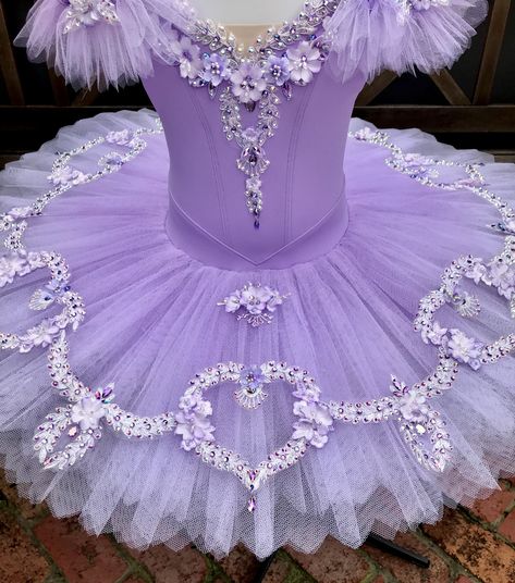 Ombré dyed skirt with watercolour hand painted flowers Lilac Fairy Ballet, Tutu Pattern, Ballet Show, Wonderland Clothes, Ballet Costumes Tutus, Tulle Skirt Tutorial, Dance Costumes Ballet, Lilac Fairy, Classical Ballet Tutu