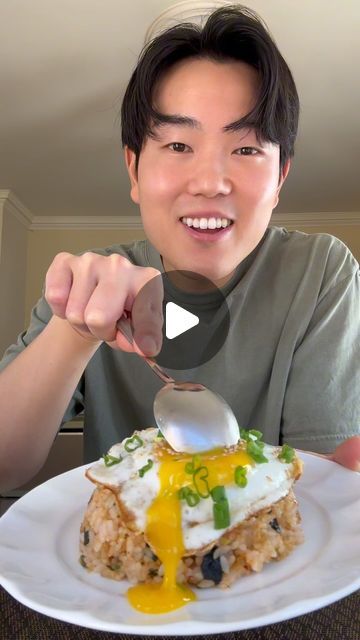 James Bok on Instagram: "the easiest and quickest fried rice recipe you’ll find 🥟🍚  huge shoutout to @chefchrischo for inspiring me to make this 🙏" Fried Rice Recipe Video, Quick Fried Rice, Asian Foods, Fried Rice Recipe, Family Food, Rice Recipe, Asian Dishes, Asian Inspired, Rice Dishes