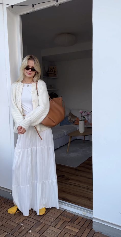 Long Dress And Jumper Outfit, Maxi Skirt Outfit Teacher, Modest European Fashion, Fall Outfits White Skirt, White Maxi Skirt Winter, White Cardigan With Dress, Modest Europe Outfits, White Maxi Skirt Fall Outfit, White Maxi Skirt Outfit Fall