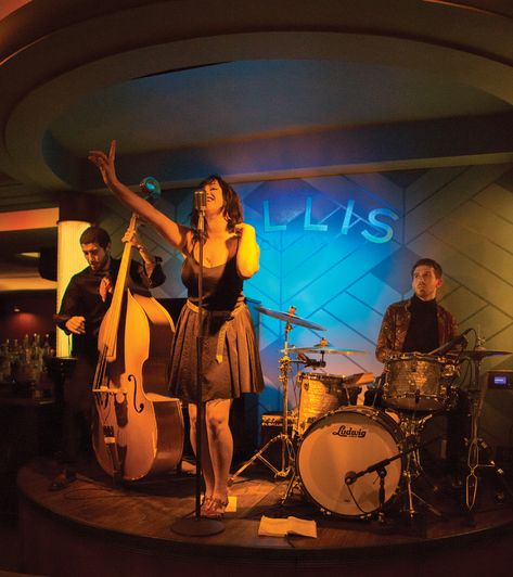 Local singer Willa Rae performs at the reopened Willis Show Bar on La Femme Wednesdays Private Concert Aesthetic, Bar Singer Aesthetic, Backyard Concert, Bar Reference, Bar With Friends, Bar Concert, Band On Stage, Bar Stage, Band Performing