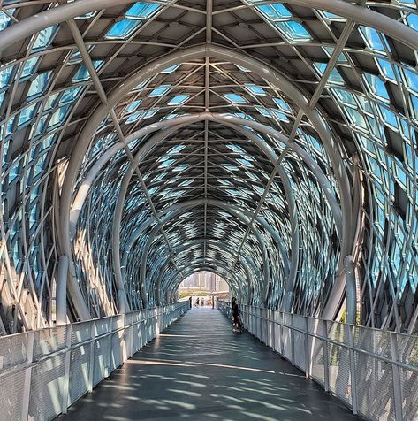 Saloma Bridge Kuala Lumpur, Saloma Bridge, Kuala Lumpur Travel, Tower Eiffel, Bridge Photography, Malaysia Travel, Travel Globe, Ideas For Instagram Photos, Architecture Photo