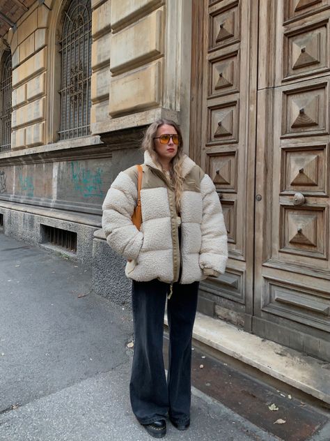 Winter outfit, winter season, winter outfits ideas, winter puffer Sherpa Puffer Jacket Outfit, Jacket Winter Outfit, Sherpa Jacket Outfit, Puffer Winter Jacket, Outfit Ideas Winter, Puffer Jacket Outfit, Winter Outfit Ideas, Jacket Outfit, Sherpa Jacket