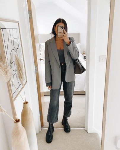 Blazer Grigio Outfit, Light Gray Blazer Outfit Women, Light Grey Blazer Outfit, Grey Blazer Outfit Women, Gray Blazer Outfit Women, Gray Blazer Outfit, Grey Blazer Outfit, Real Outfits, Light Grey Blazer