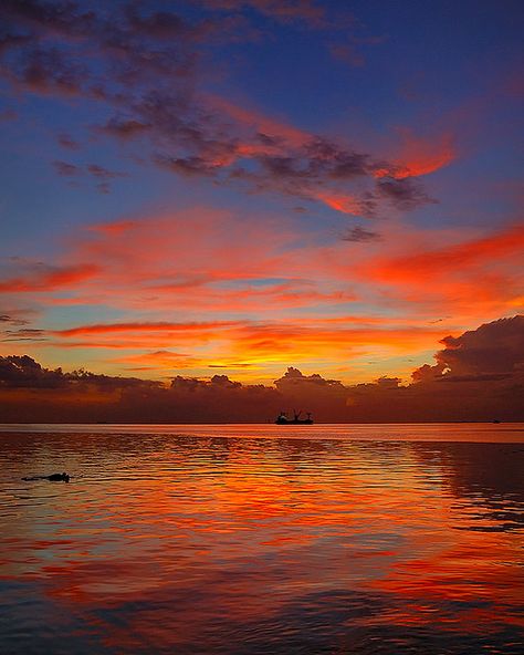 Manila Bay Sunset, Sunset Philippines, Manila Bay, Sunrises And Sunsets, Sunsets And Sunrises, Sunset Nature, Beautiful Sunrise, Gorgeous View, Sunset Pictures