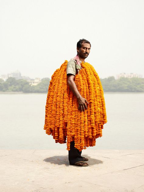 76b90c729d40dbb04169b527856c544a Flower Man, Flowers For Men, Poster Idea, Indian Flowers, Photo Series, Man Photo, Incredible India, Flower Market, Theme Design