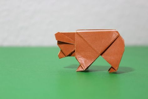 Bear Origami, Origami Bear, Origami Ideas, Craft Stalls, Origami Jewelry, Forest Nursery, Origami Animals, Happy Christmas, Paper Craft