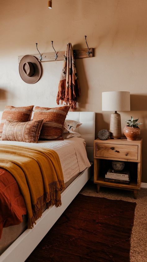 29 Western Boho Bedroom Decor Ideas to Transform Your Space Western Vintage Bedroom, Southwest Bedroom Ideas Santa Fe, Western Guest Room, Southwest Bedroom Ideas, Southwestern Boho Bedroom, Modern Southwestern Bedroom, Southwest Style Bedroom, Western Chic Bedroom, Western Boho Bedroom Ideas