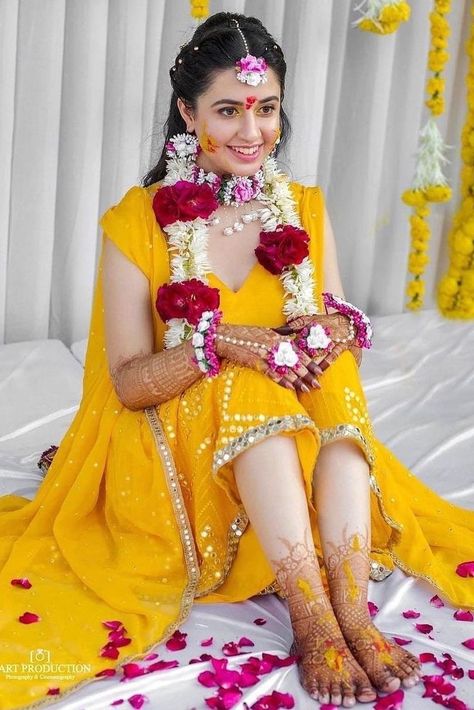 Make your Haldi function much more special by wishing your loved ones with these super fun & heartfelt Haldi ceremony quotes! Haldi Ceremony Outfit For Girls, Haldi Ceremony Quotes, Indian Wedding Deco, Haldi Ceremony Outfit, Haldi Dress, Haldi Function, Indian Wedding Fashion, Delhi Wedding, Wedding Theme Inspiration