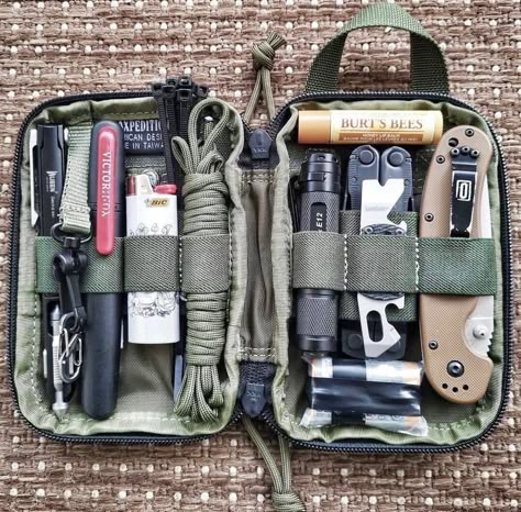 EDC addicted (@EDC_addicted) on X Mochila Edc, Ultralight Backpacking Gear, Travel Beauty Essentials, Edc Backpack, Bushcraft Kit, Stylish Luggage, Edc Bag, Edc Outfits, Inside My Bag