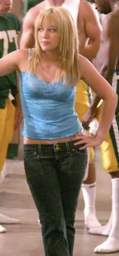 Sam Montgomery Outfits, Y2k Disney Outfits, Sam Montgomery, Hilary Duff Style, Cinderella Story, A Cinderella Story, 2000s Outfits, Lizzie Mcguire, Dream Style