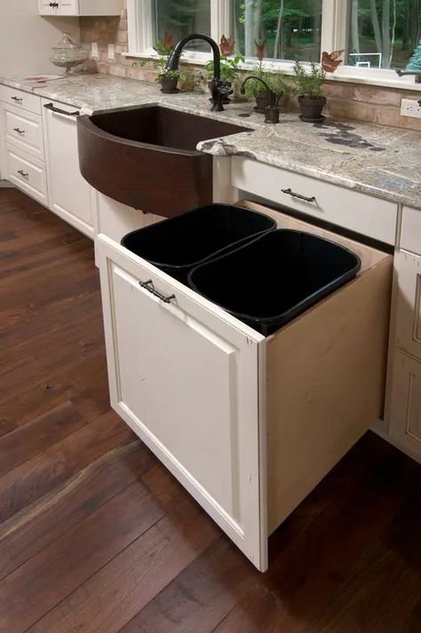 Kitchen Trash Can Ideas, Garbage Drawer, Kitchen Cabinets Laminate, Kitchen Drawer Ideas, Diy Trash Can, Hutch Pantry, Trash Can Ideas, Contemporary Open Plan Kitchens, Brighten Up A Kitchen