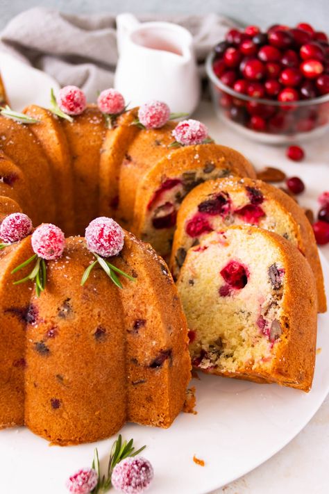 Fruity Bundt Cake Recipes, Bundt Fruit Cake, Fruit Bundt Cake Recipes, Cranberry Bundt Cake Recipes, Cranberry Cake Recipes, Holiday Bundt Cakes, Cranberry Pound Cake Recipe, Christmas Bundt Cake Recipes, Cranberry Bundt Cake