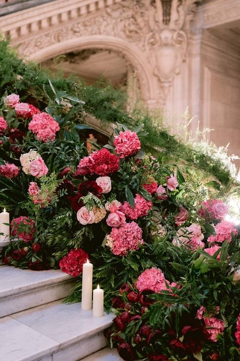 Deep Red And Pink Wedding, Fuchsia And Green Wedding, Ballroom Wedding Flowers, Pink And Red Flowers Wedding, Deep Pink Wedding Flowers, Hot Pink Wedding Florals, Wedding Unique Decor, Pink And Burgundy Flowers, Deep Pink Wedding Theme