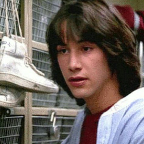 The Boy Next Door, Famous Movies, Fbi Agent, Attractive People, Keanu Reeves, Man Alive, Smile Face, Favorite Celebrities, Abs Workout