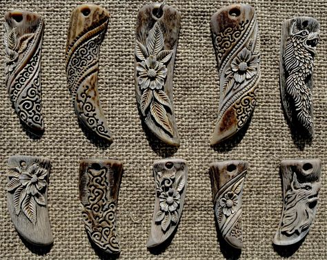 Carved Antler Jewelry, Deer Antler Art, Deer Antler Ideas, Deer Horn Jewelry, Carving Bone, Antler Projects, Deer Antler Crafts, Deer Antler Jewelry, Antler Ideas