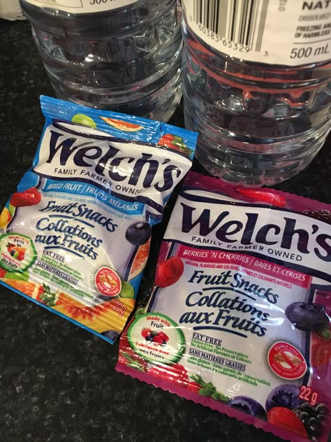 Welch's Fruit Snacks that came in the #RecessVoxBox. It was a frequent purchase. So yummy! Will continue to buy. Welch’s Fruit Snacks, Welchs Fruit Snacks Aesthetic, Peanuts Health Benefits, Welches Fruit Snacks, Gum Flavors, Snacks Sweet, Starbucks Coffee Drinks, Bodega Bay, Yummy Alcoholic Drinks