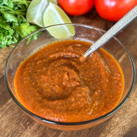 This Mexican Ranchero sauce recipe is made with fire-roasted tomatoes, onions, chipotle peppers, and Mexican spices blended together for a smoky Mexican-style sauce that’s perfect for steak ranchero, enchiladas, or your favorite Mexican dishes. Ranchera Sauce Recipe, Rancheros Sauce, Ranchero Sauce Recipe, Steak Ranchero, Ranchero Sauce, Homemade Bbq Sauce Recipe, Smoked Jalapeno, Mexican Sauce, Chipotle Peppers